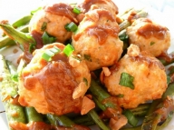 Asian Style Turkey Meatballs with Green Beans and Thick Peanut Sauce